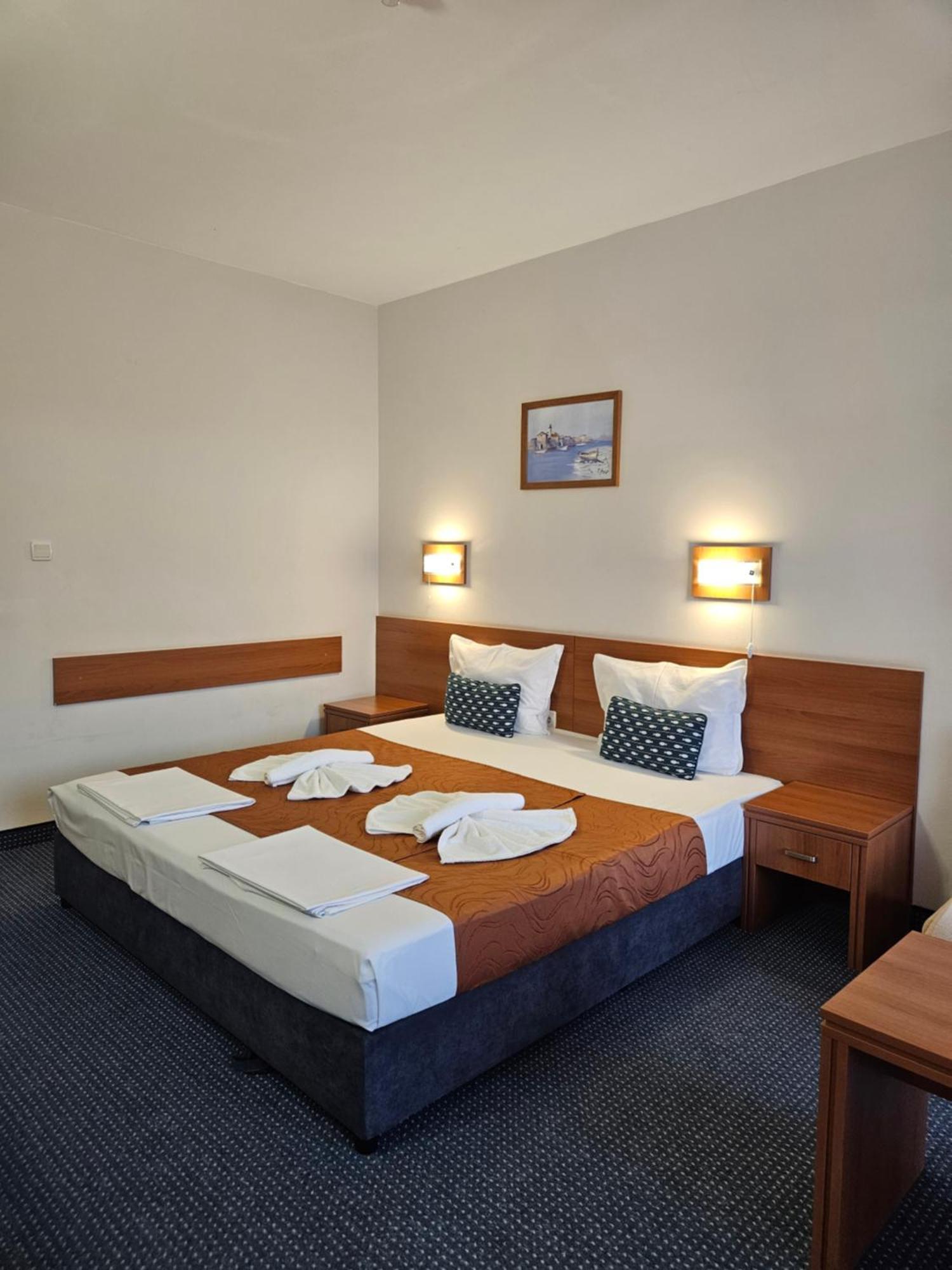Hotel Liani 阳光海滩 外观 照片